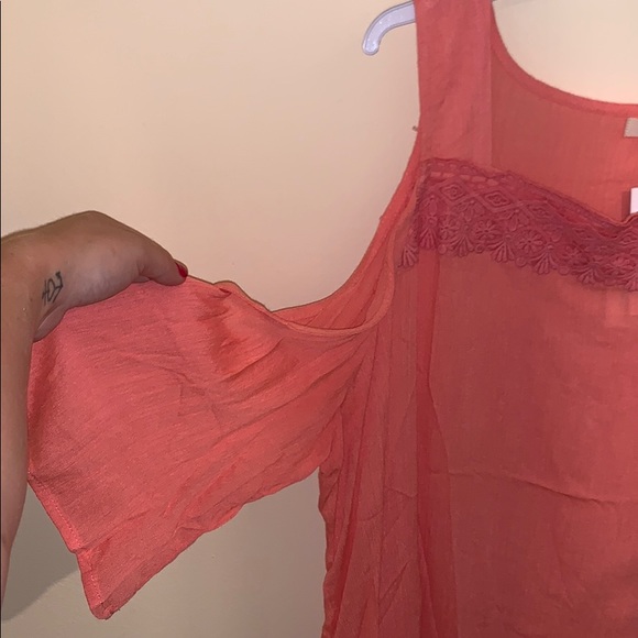 Plus Size Cold Shoulder Top - Picture 2 of 2